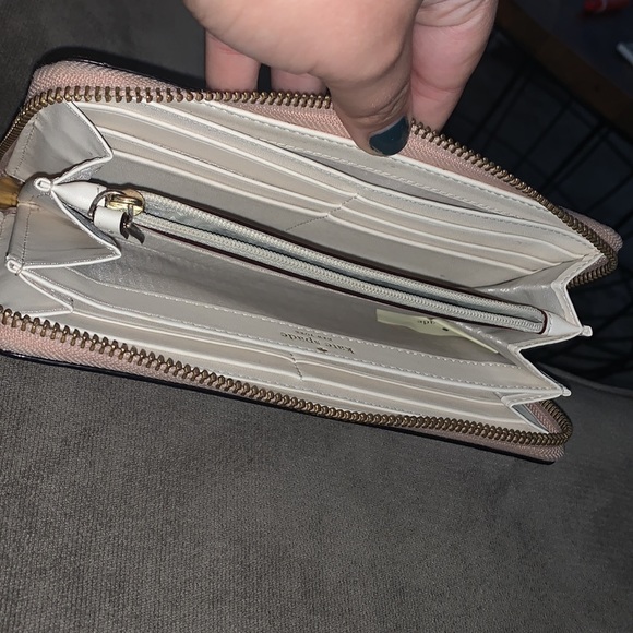 Kate Spade Laurel Way Neda Wallet - Picture 2 of 2